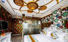 Ken 2 Hotel